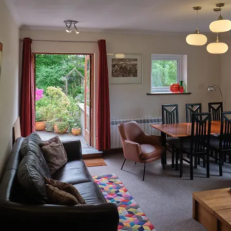 Duddon Valley Retreat, District National Park, Sleeps 7 *