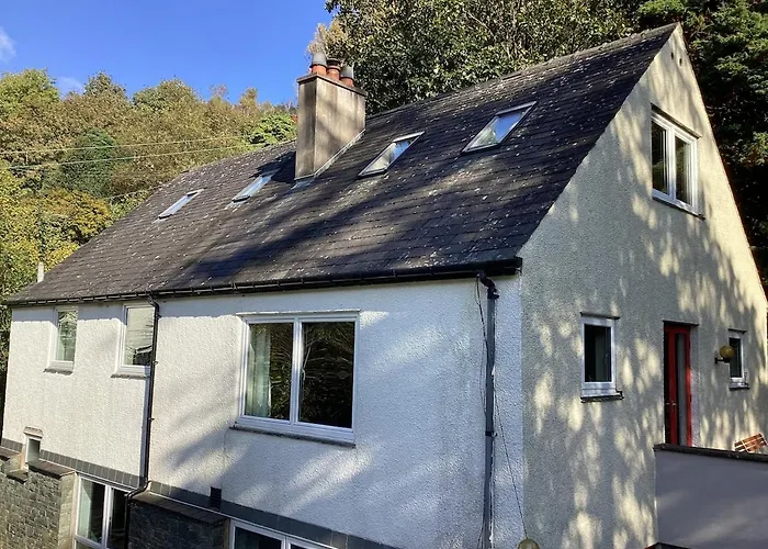 Duddon Valley Retreat, District National Park, Sleeps 7 *